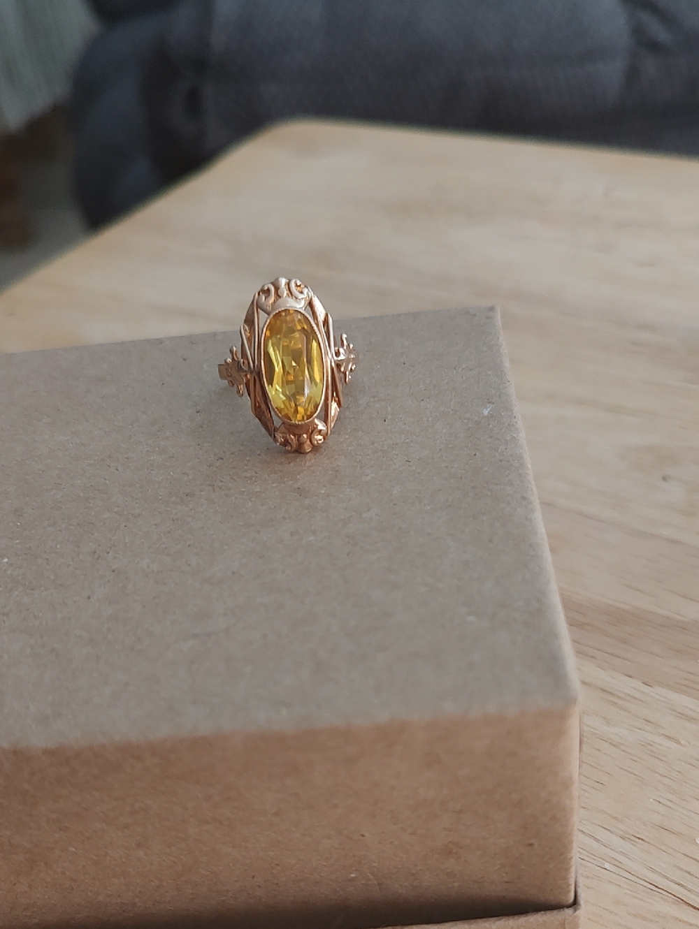 14k Vintage-Topaz Gemstone Oval Ring - Women's Fashion Jewelry